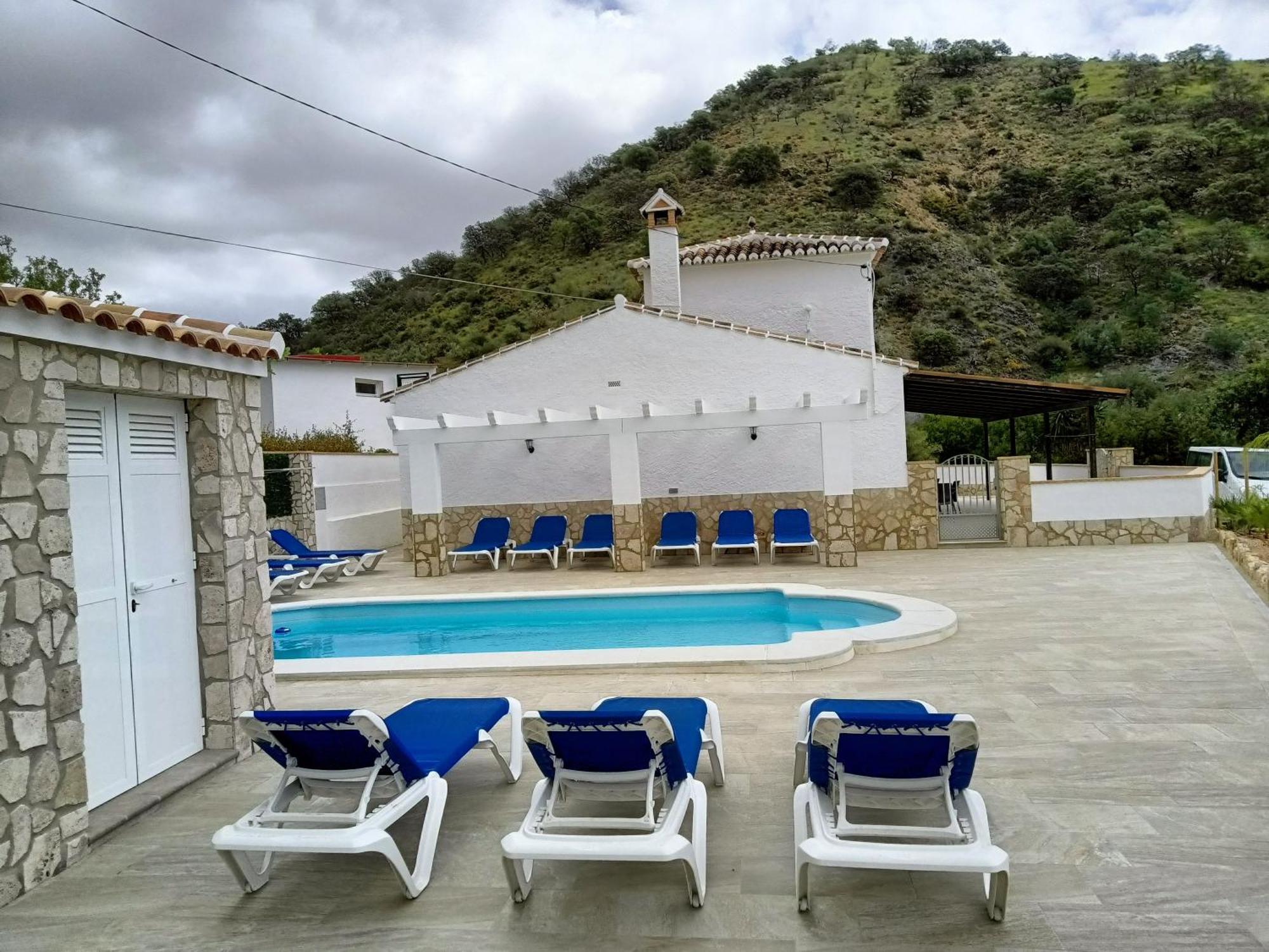 Villa Casa La Fuente à El Chorro Extérieur photo